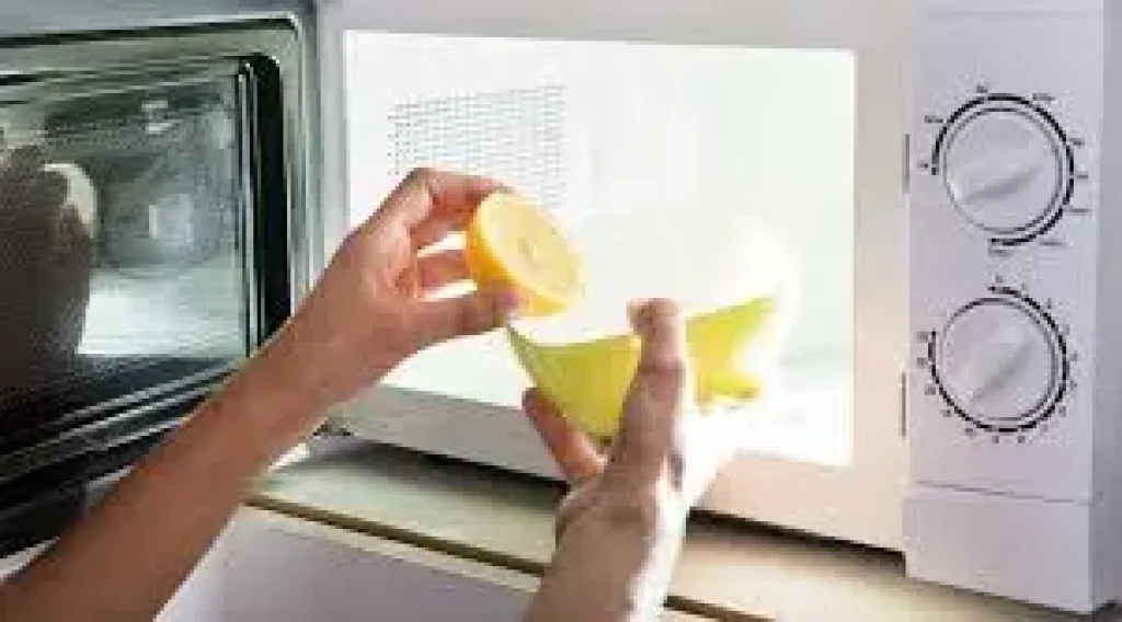 curatare cuptor microunde